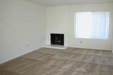 3 Bedroom Downstairs Fireplace